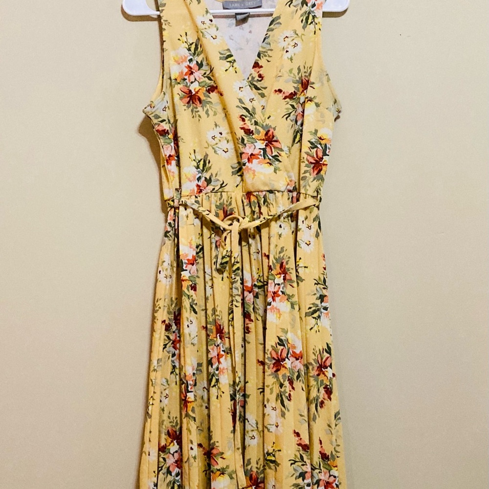 Floral Yellow Sleeveless Dress